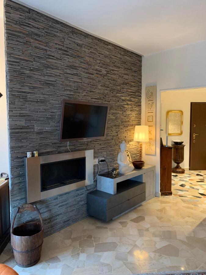 Suite Belvedere Comerio Kültér fotó